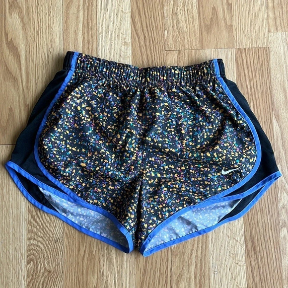 Nike Pants - Nike Tempo Shorts